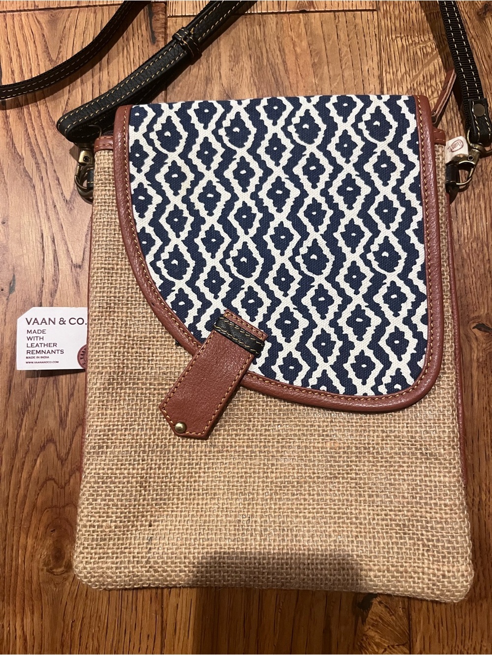 Vaan & Co Noho crossbody bag NWT